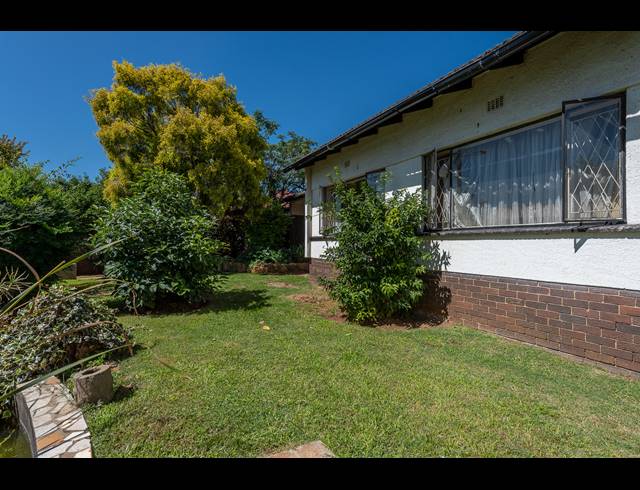 3 BEDROOM FREEHOLD FOR SALE IN DINWIDDIE